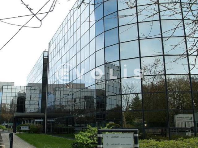 Location bureaux Vélizy Villacoublay Proche bus et tram