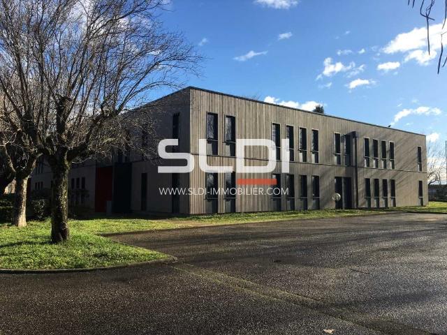 Location bureaux Vénissieux Parc arboré 9 hectares
