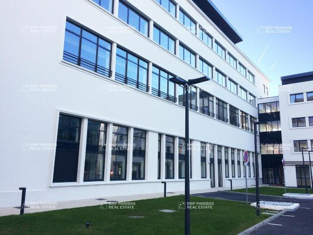 Location bureaux Villeurbanne Proche transports en commun