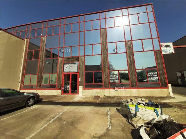 Location bureaux Vitry sur Seine Proche commodités et parkings