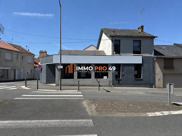 Location Bureaux 0 pièces 120 m2 Cholet