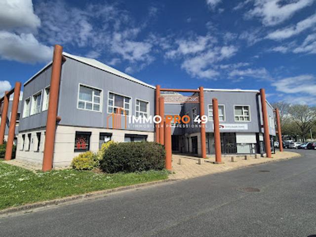 Location Bureaux 0 pièces 279 m2 Cholet