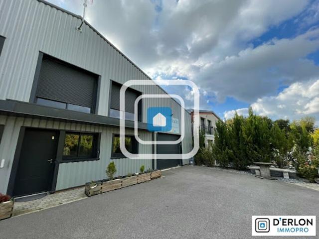 Location Bureaux 0 pièces 200 m2 Caurel