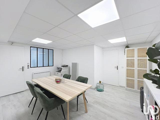 Location Bureaux 0 pièces 20 m2 Lesigny