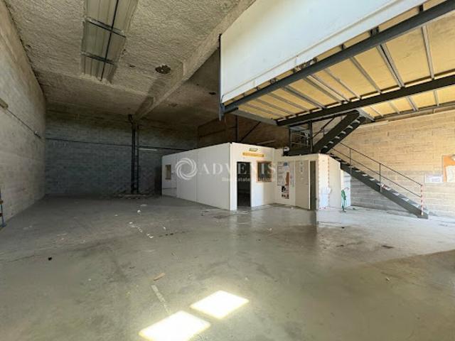 Location Bureaux 0 pièces 239 m2 Vendres