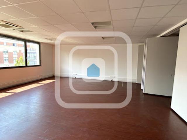 Location Bureaux 0 pièces 360 m2 Reims