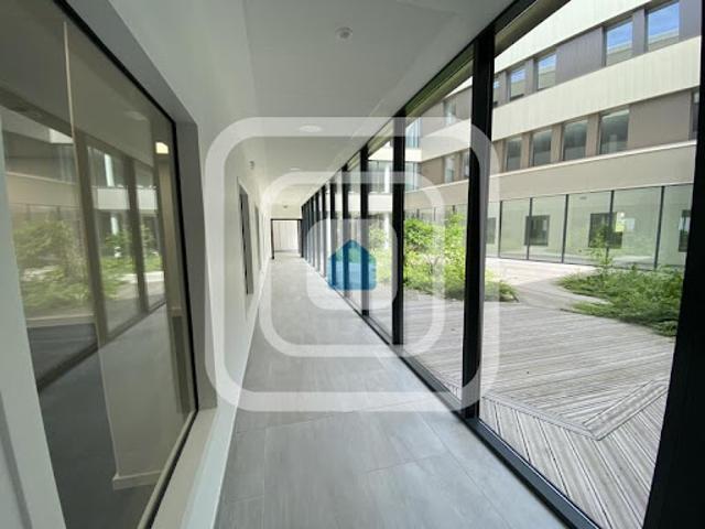 Location Bureaux 0 pièces 316 m2 Bezannes