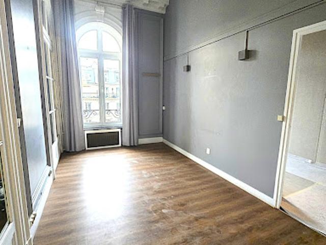Location Bureaux 0 pièces 46 m2 Paris 8ème