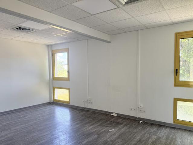 Location Bureaux 0 pièces 40 m2 Istres
