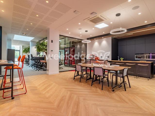 Location Bureaux 0 pièces 430 m2 Cergy