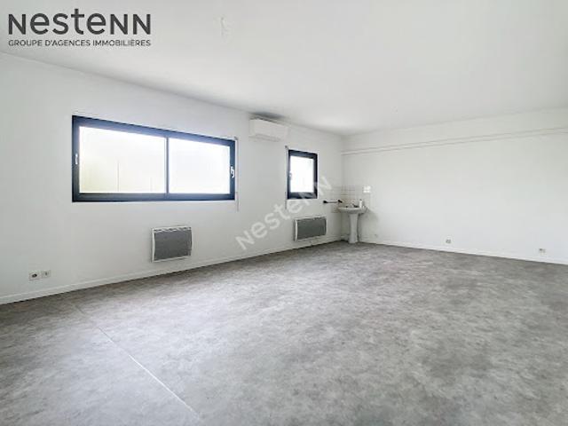 Location Bureaux 0 pièces 50.55 m2 Lormont