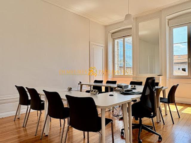 Location Bureaux 0 pièces 65 m2 Angouleme