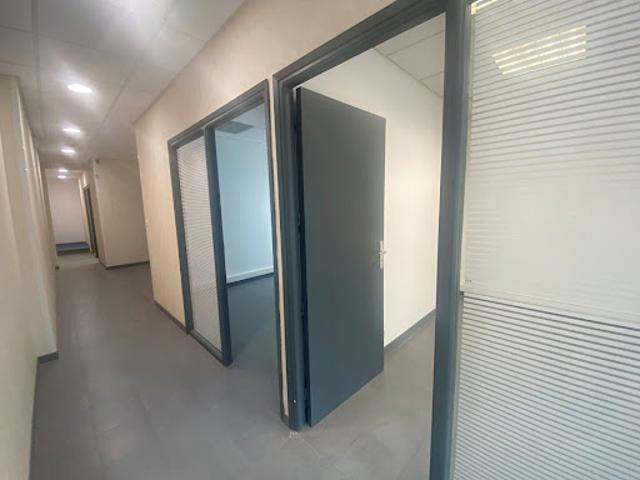 Location Bureaux 0 pièces 60 m2 Bastia
