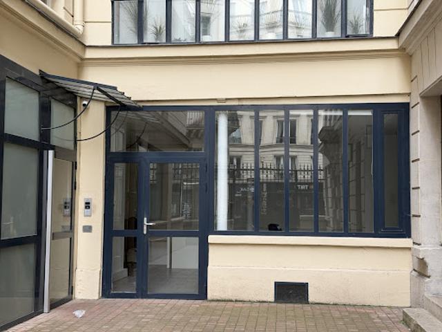 Location Bureaux 0 pièces 63 m2 Paris 9ème