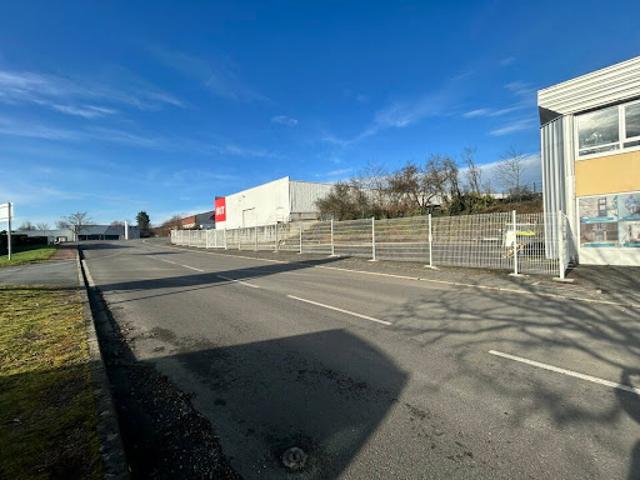Location Bureaux 0 pièces 836 m2 Montceau les Mines