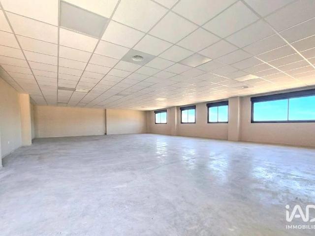Location Bureaux 150 m²