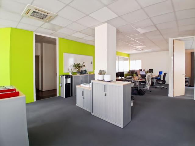 Location Bureaux 170 m2 Venelles