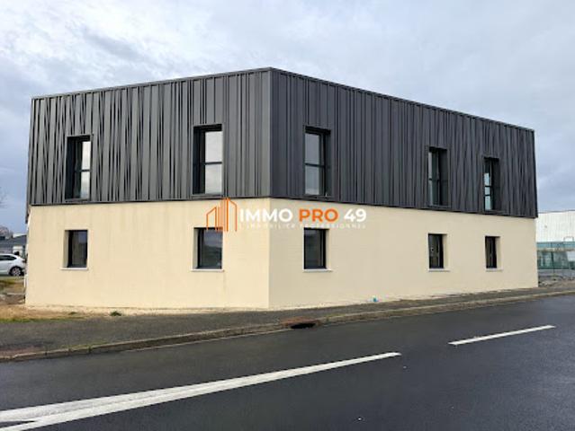Location Bureaux 0 pièces 184 m2 Cholet