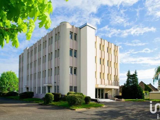 Location Bureaux 100 m²