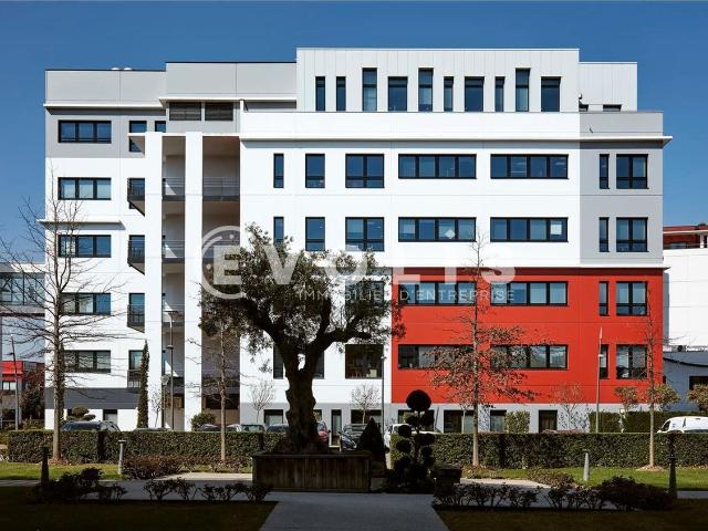 Location bureaux 1190 m² Technoland Saint Priest
