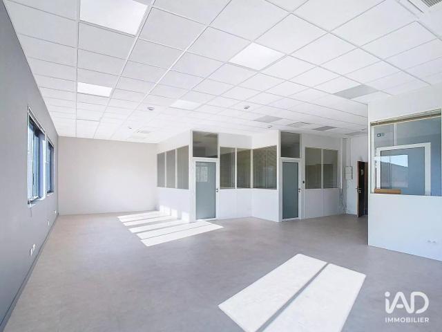 Location Bureaux 120 m²