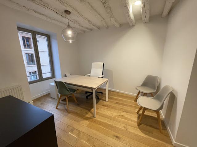 Location Bureaux 1 pièce 11 m2 Montesson