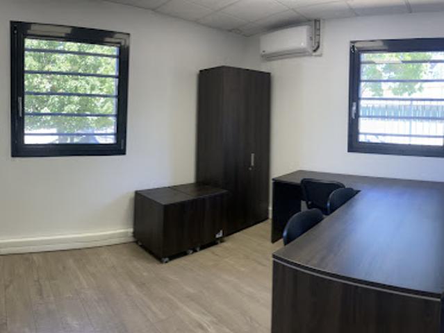 Location Bureaux 1 pièce 11 m2 Venissieux