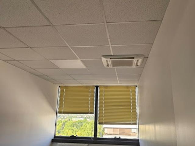 Location Bureaux 1 pièce 12 m2 Cergy