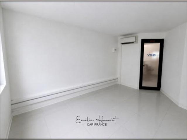 Location Bureaux 1 pièce 13 m2 Fort de france