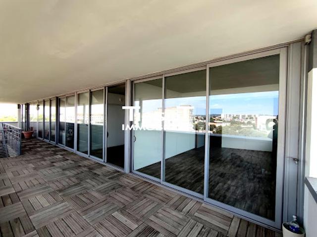Location Bureaux 1 pièce 157 m2 Nimes