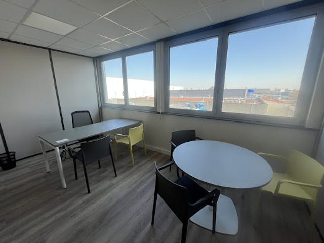 Location Bureaux 1 pièce 16 m2 Erstein