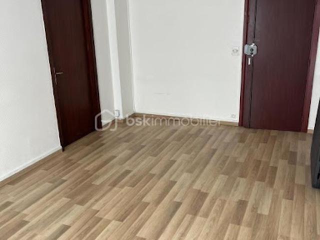 Location Bureaux 1 pièce 16 m2 Sarcelles
