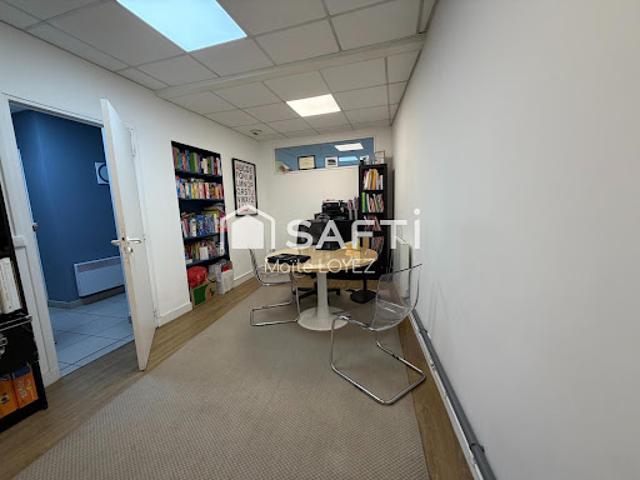 Location Bureaux 1 pièce 17 m2 Hallennes lez Haubourdin