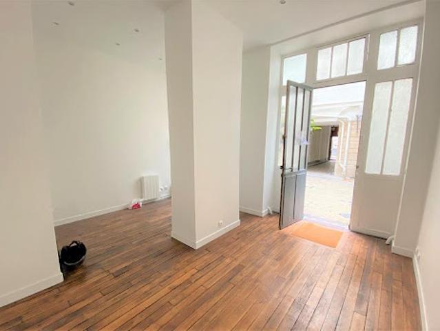 Location Bureaux 1 pièce 18 m2 Paris 9ème
