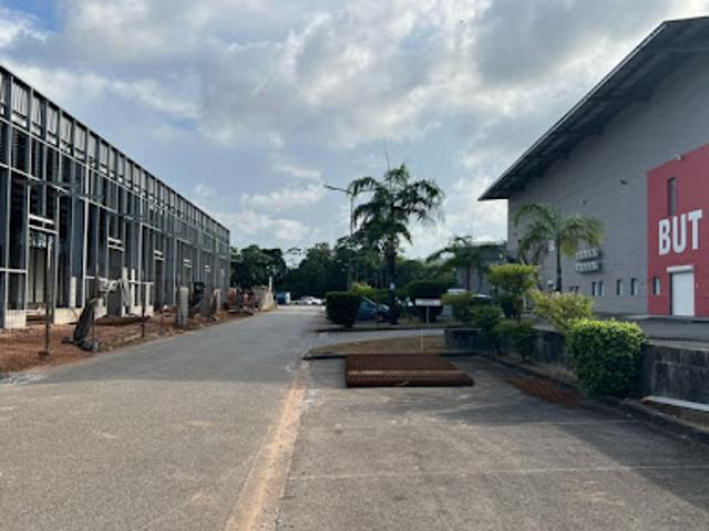 Location Bureaux 1 pièce 200 m2 Matoury
