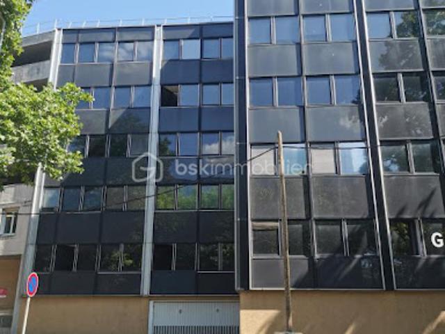 Location Bureaux 1 pièce 21 m2 Évry Courcouronnes
