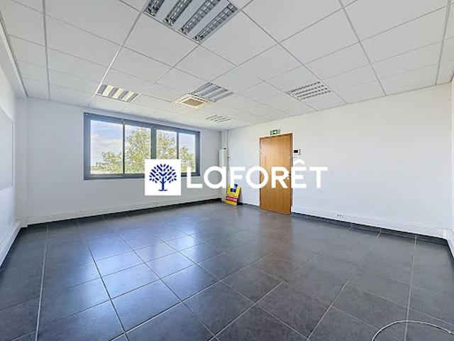 Location Bureaux 1 pièce 26 m2 Chambourcy