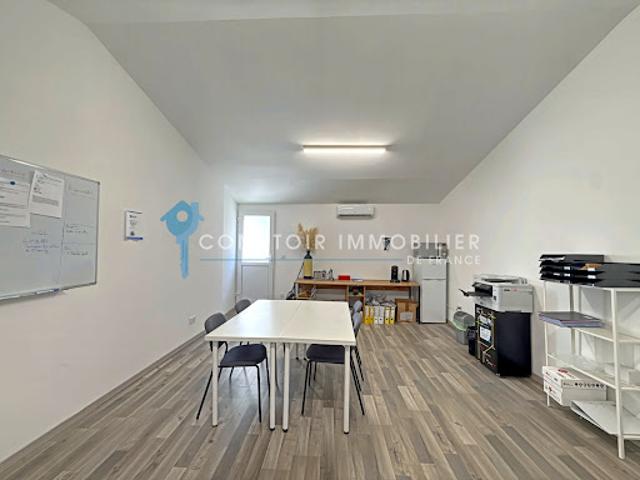 Location Bureaux 1 pièce 30 m2 Marsillargues