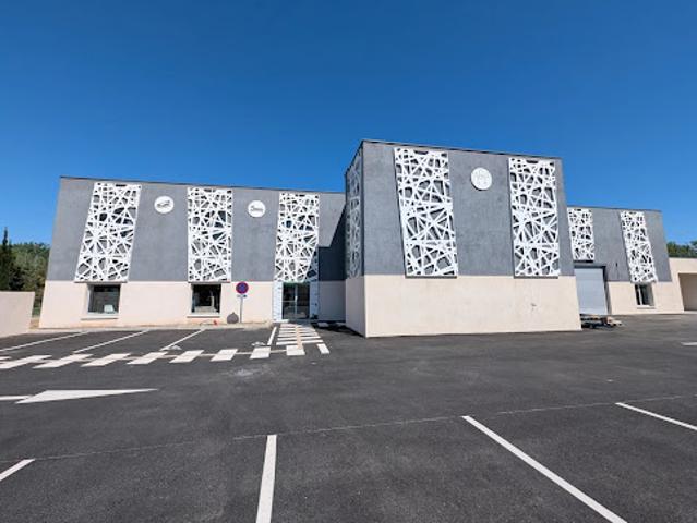 Location Bureaux 1 pièce 34 m2 Saint Martin de Crau