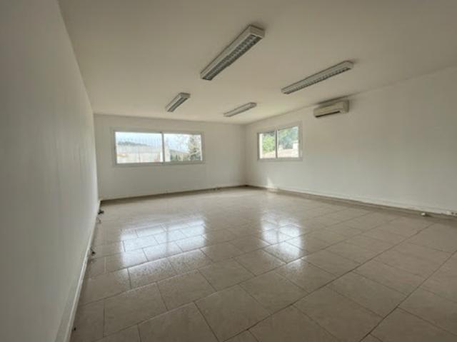 Location Bureaux 1 pièce 47 m2 Mouans Sartoux