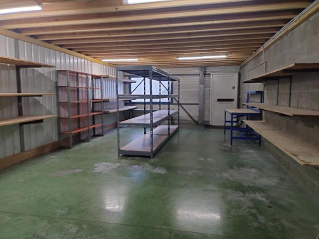 Location Bureaux 1 pièce 52 m2 Challes les Eaux