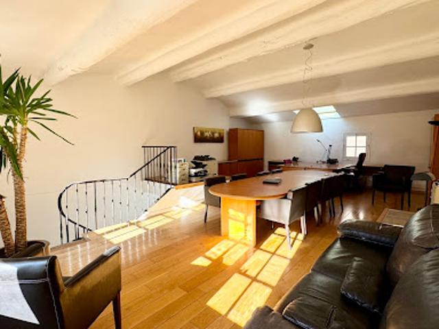 Location Bureaux 1 pièce 93 m2 Aix en Provence