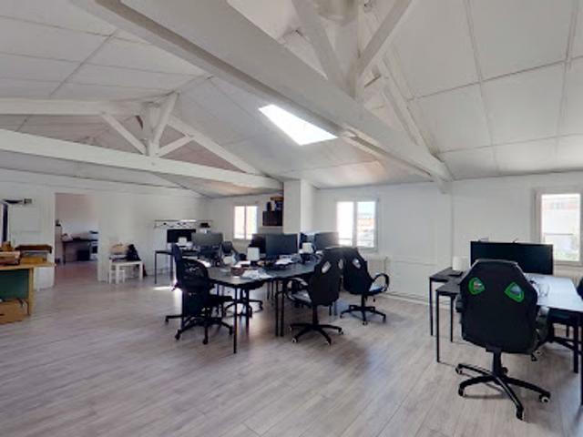 Location Bureaux 2 pièces 106 m2 Montrouge