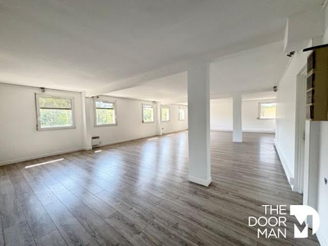 Location Bureaux 2 pièces 125 m2 Rambouillet
