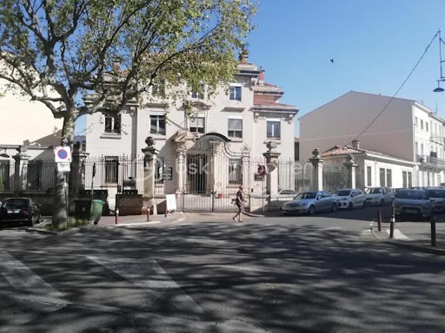 Location Bureaux 2 pièces 55 m2 Draguignan