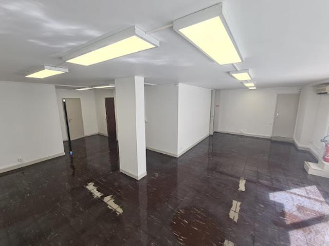 Location Bureaux 2 pièces 65 m2 Salon de Provence