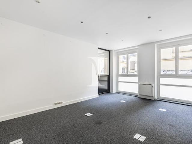 Location Bureaux 2 pièces 70 m2 Paris 6ème