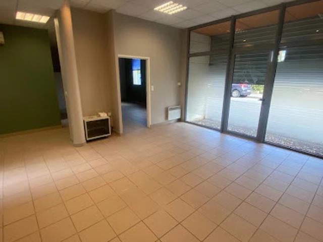 Location Bureaux 2 pièces 80 m2 Bergerac