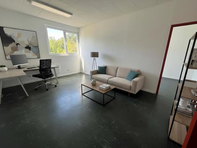 Location Bureaux 32 m2 Verneuil en Halatte