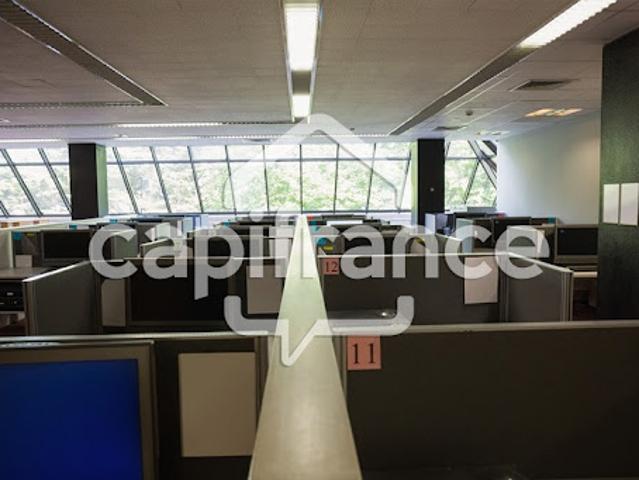 Location Bureaux 3 pièces 167 m2 Aix en Provence